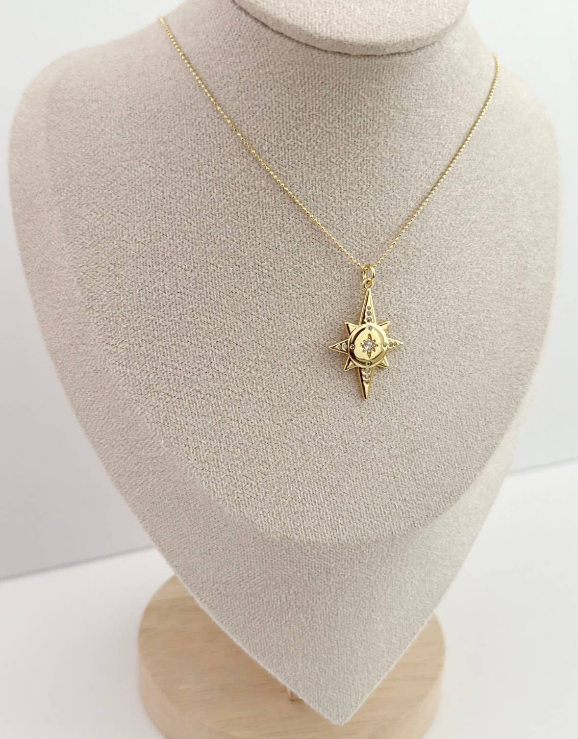 Ora Necklace