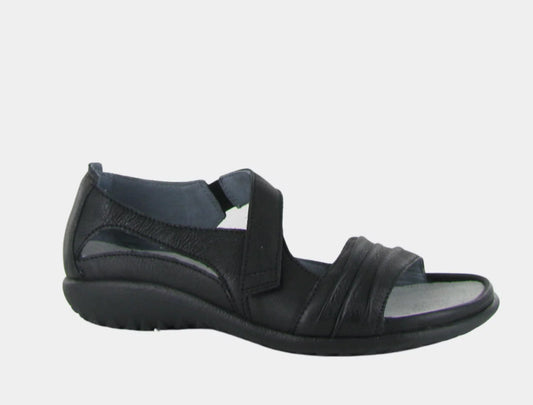 CLEARANCE - Naot - Papaki