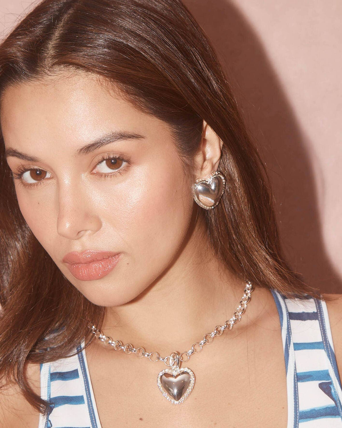 HOT HEART CHAIN