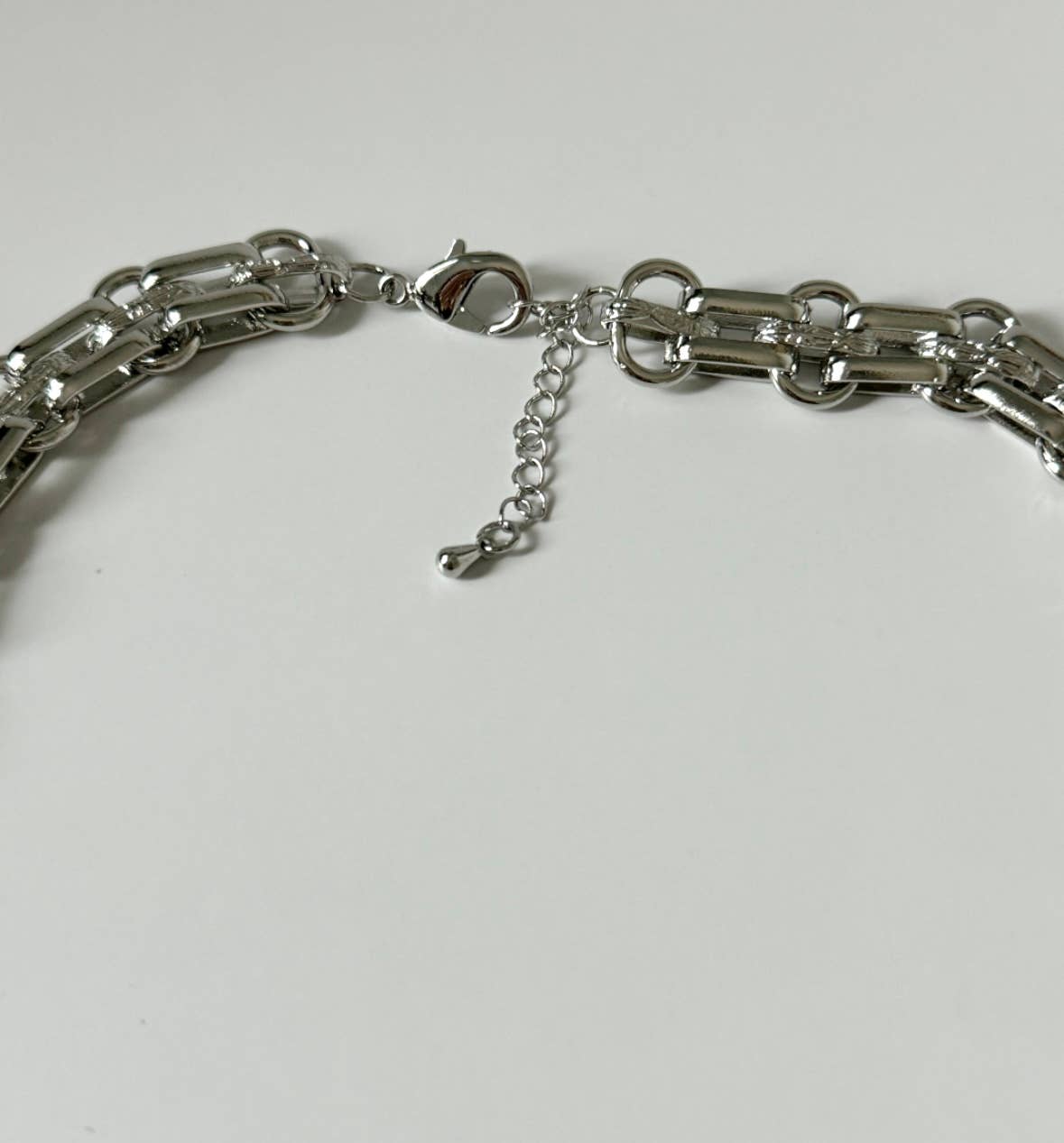 Ovo Pearl Chain Link Necklace