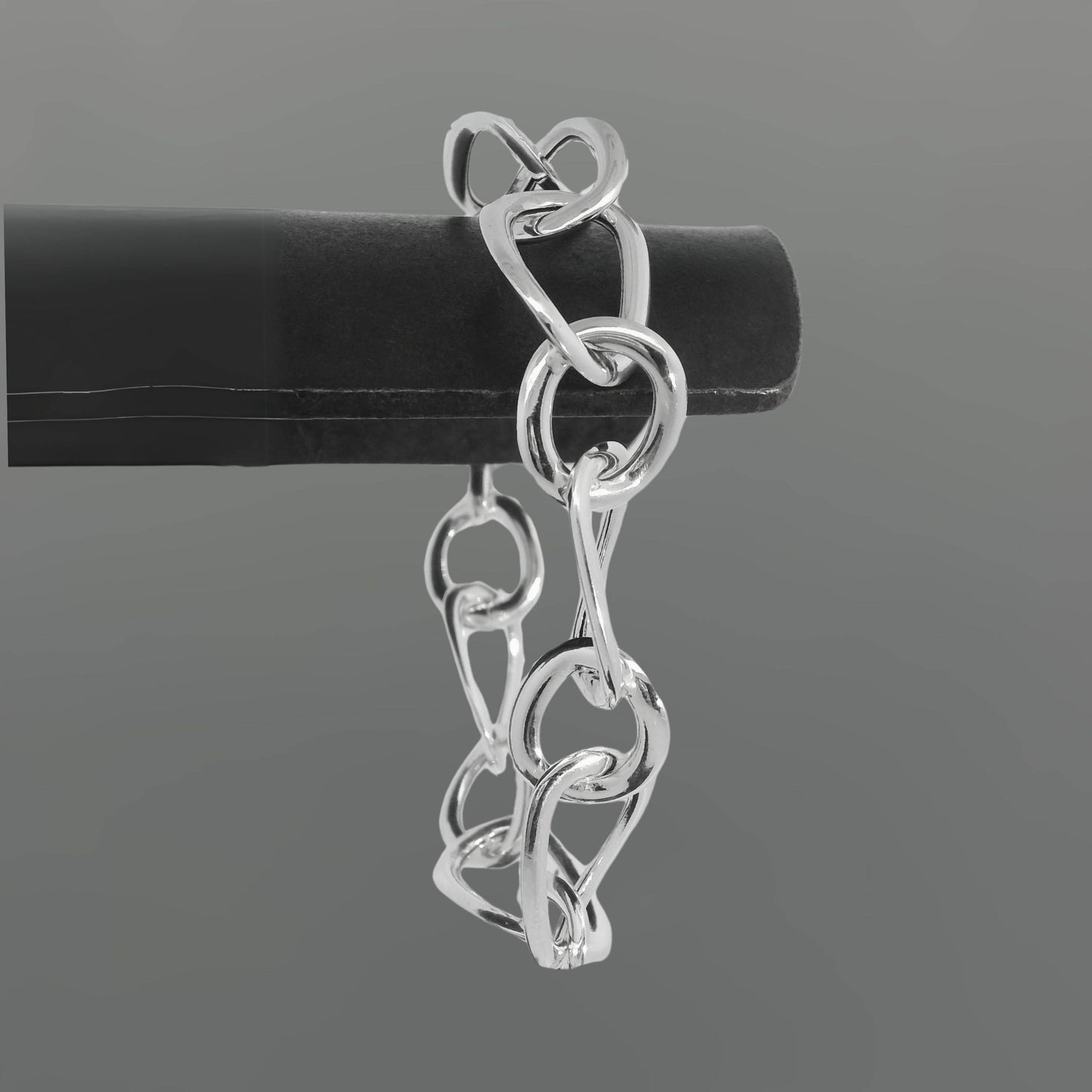 BS635-Silver Puffy Oval and Round Link Bracelet