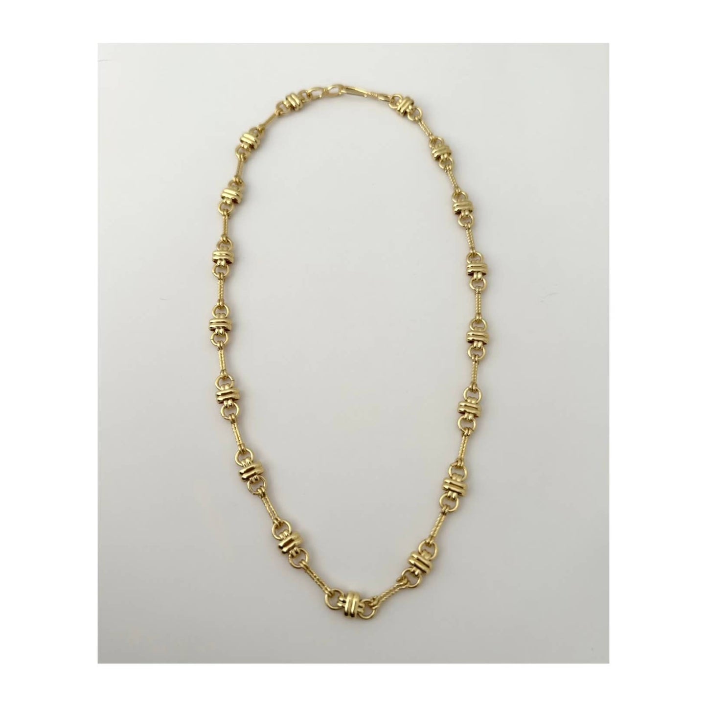 Magnolia Chain Link Necklace