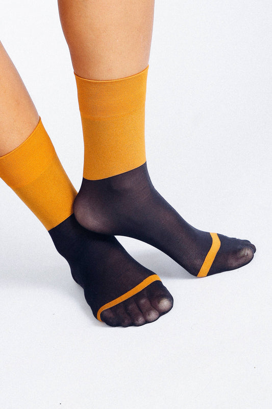 Lily Color Block Nylon Ankle Sock