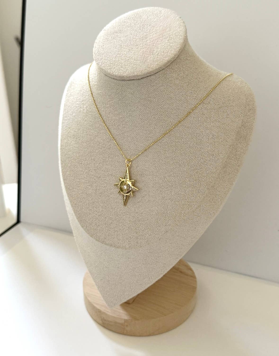 Ora Necklace