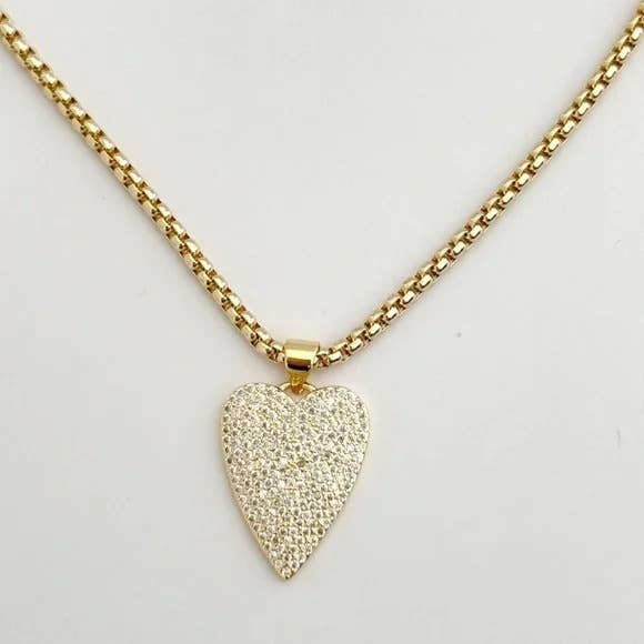 Amour Necklace