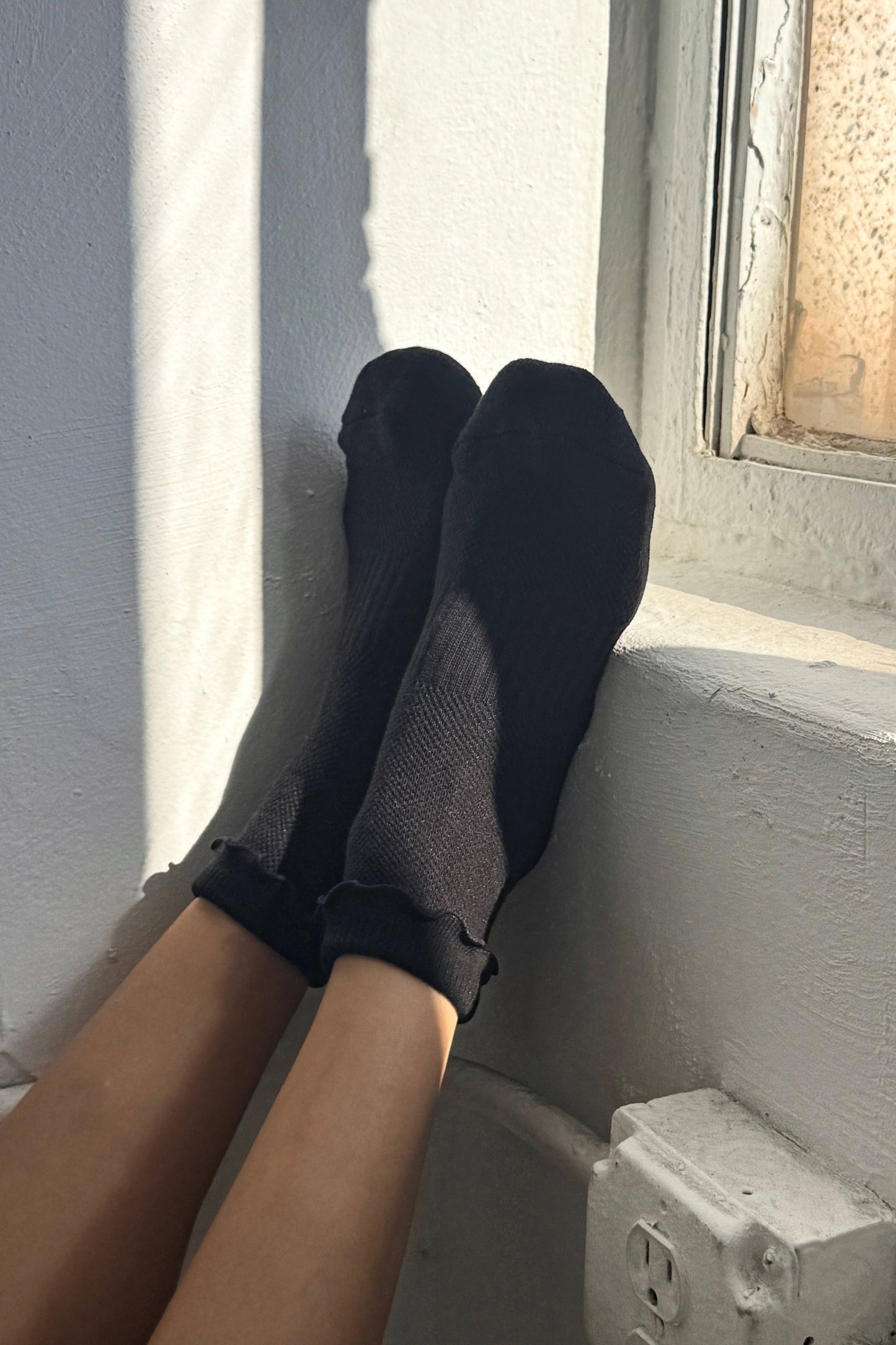 Ruffle Hugger Crew Socks
