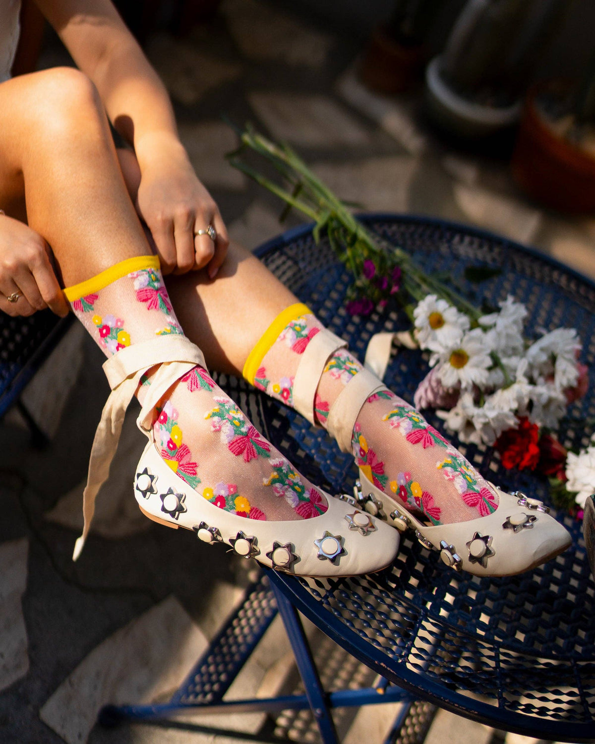 Bouquets All Day Shimmer Sheer Crew Sock