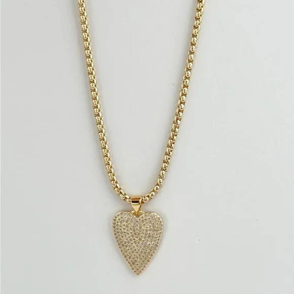 Amour Necklace