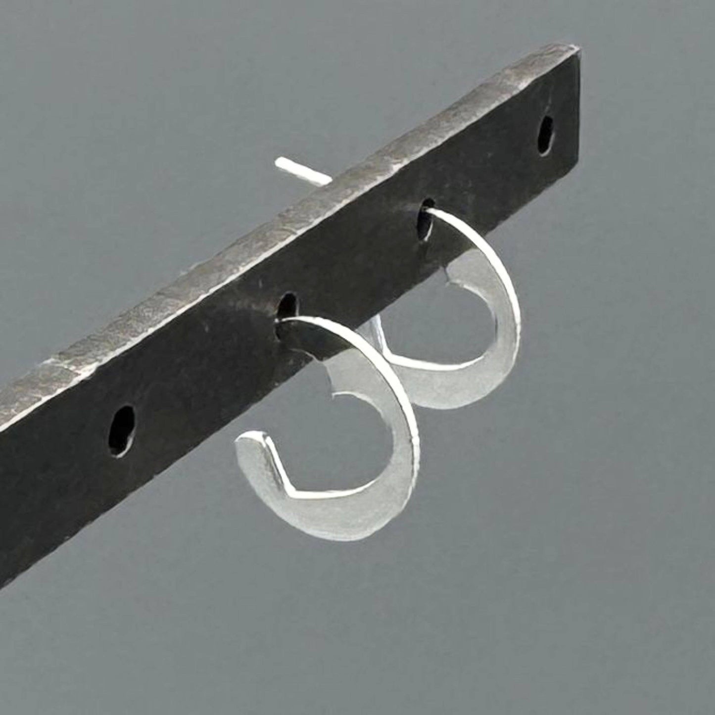 Silver Cut-Out Heart Flat Post Disc Hoops