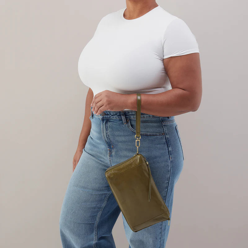 Darcy Carry-All Crossbody
