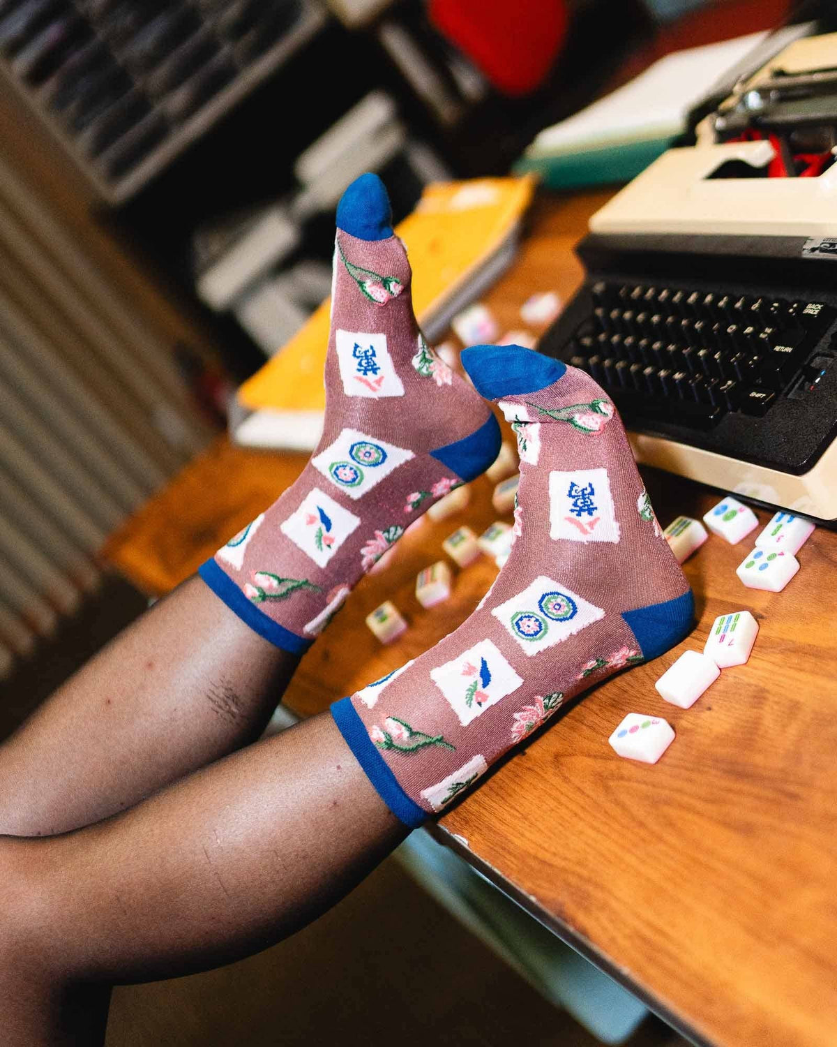 Mahjong Shimmer Sheer Crew Sock