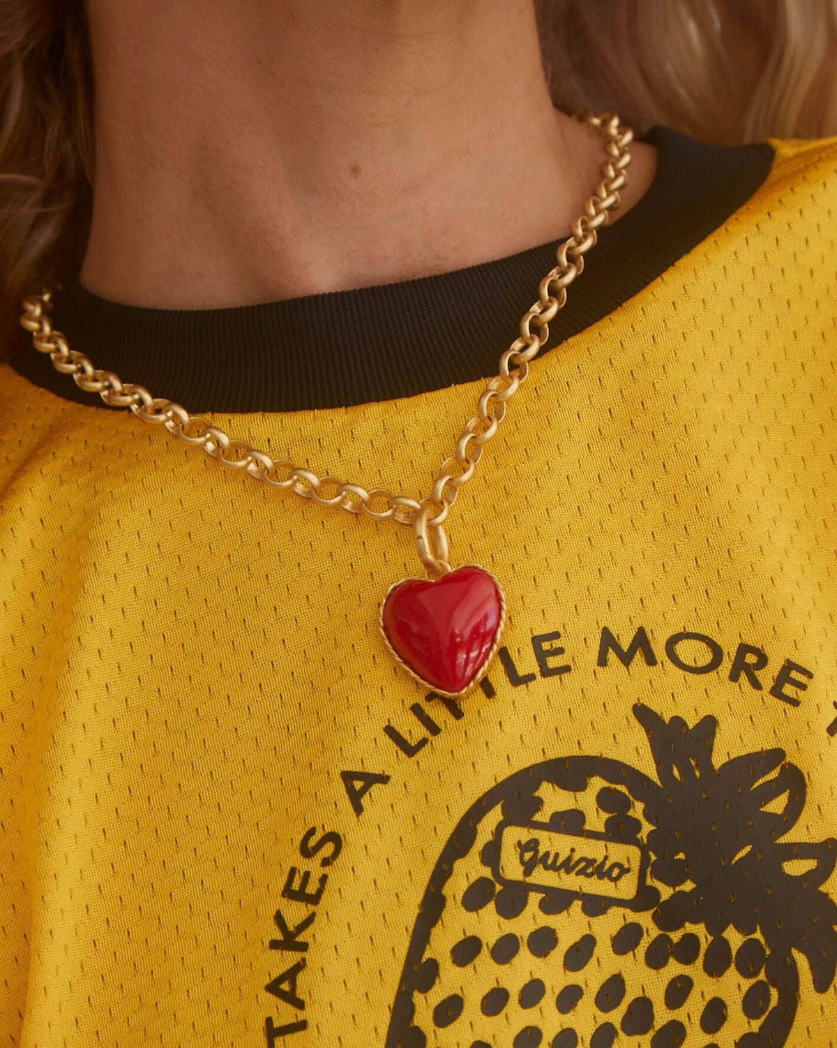 HOT HEARTS NECKLACE
