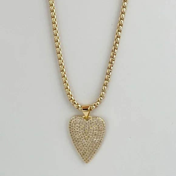 Amour Necklace