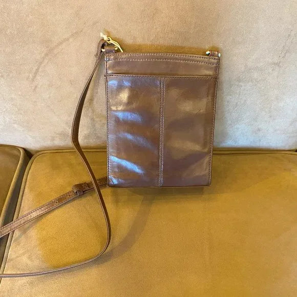 Mila Medium Crossbody