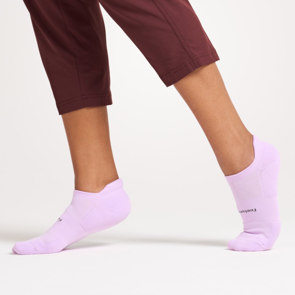 Feetures - High Performance Ultra Light No Show Tab Socks